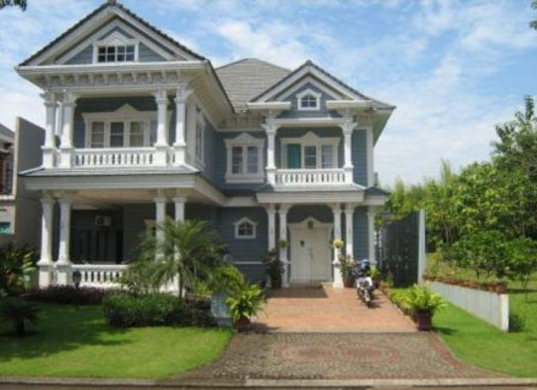 Featured image of post Rumah Mewah Klasik Modern 2 Lantai Sebuah rumah yang nyaman selalu diidentikkan dengan rumah besar dengan lahan luas dan desain klasik yang mewah