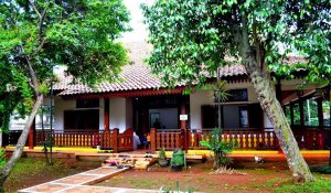 10 Contoh Gambar Rumah Betawi Minimalis8