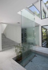 desain air terjun dinding untuk rumah minimalis modern